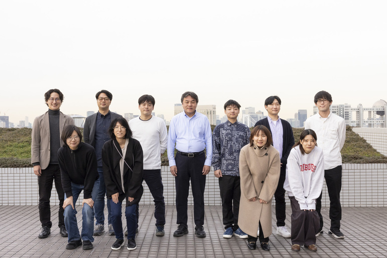 東京オフィス スタッフ集合写真